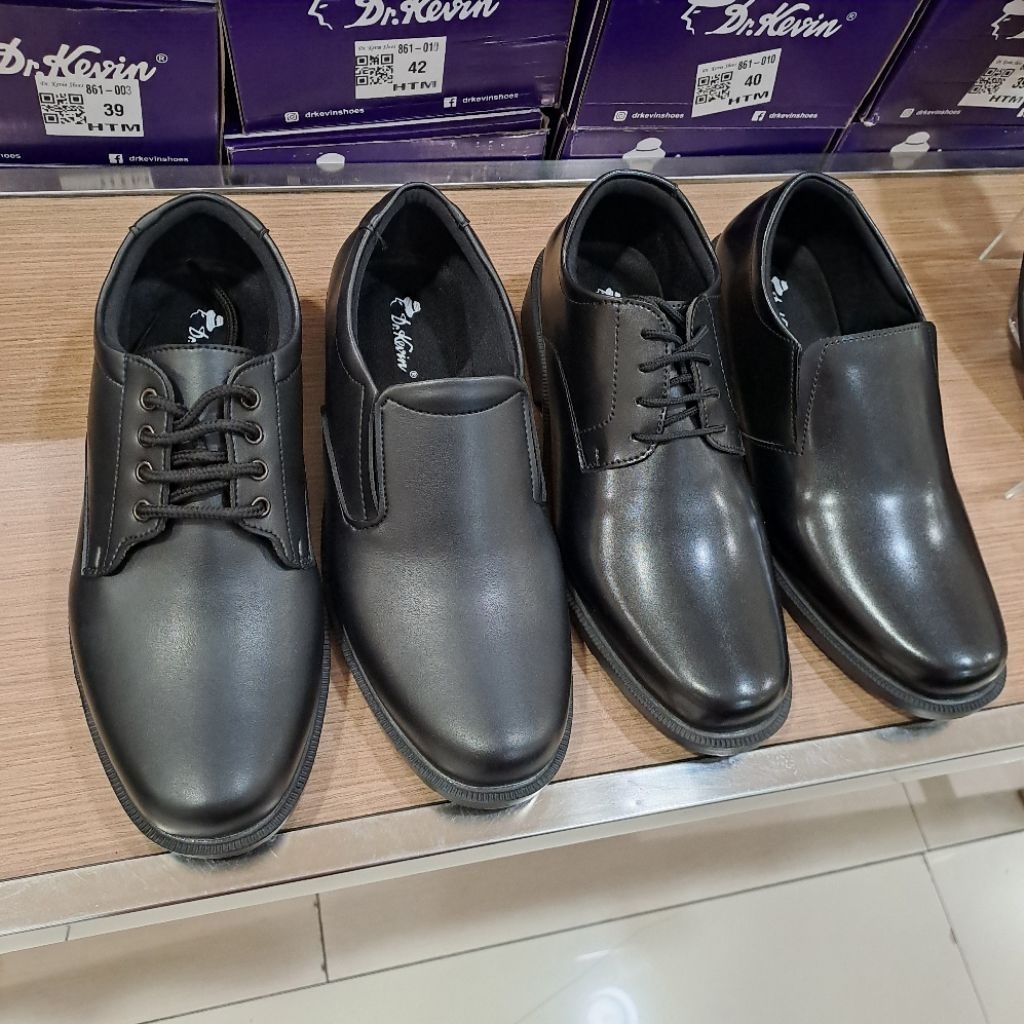 sepatu formal pria ujung bulat Dr.kevin
