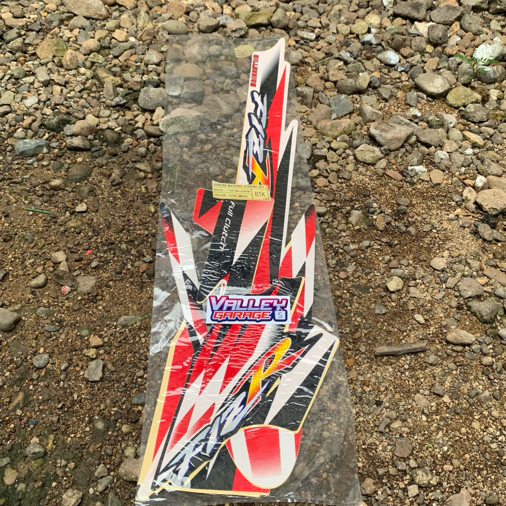 Striping striping F1zr f1zr milenium merah putih