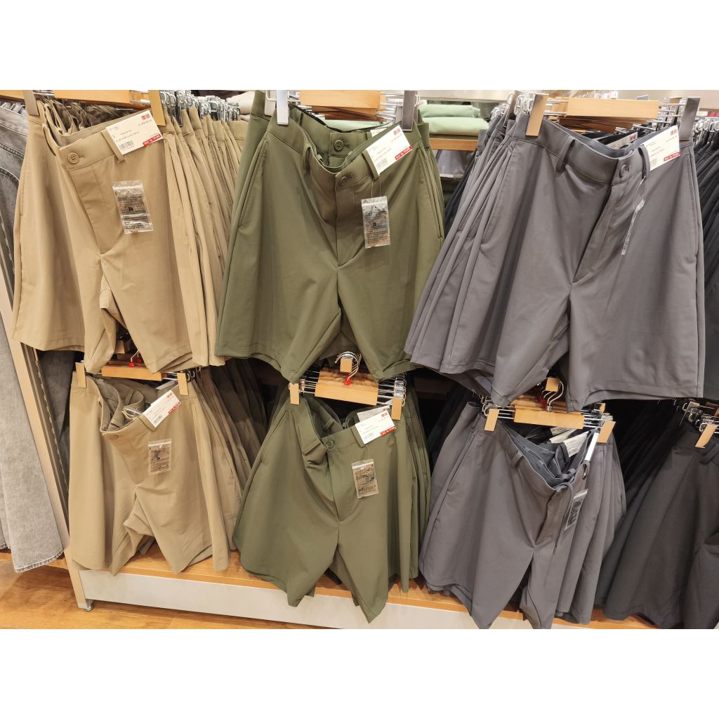 SALE UNIQLO PRIA CELANA PENDEK ULTRA STRETCH  {JASTIP jasa titip}