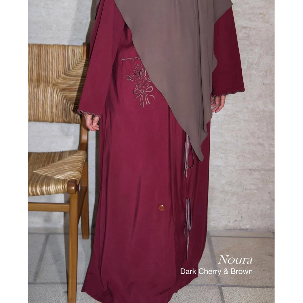 PRELOVED. Aafiya abaya Noura Dark Cherry Brown size S/M