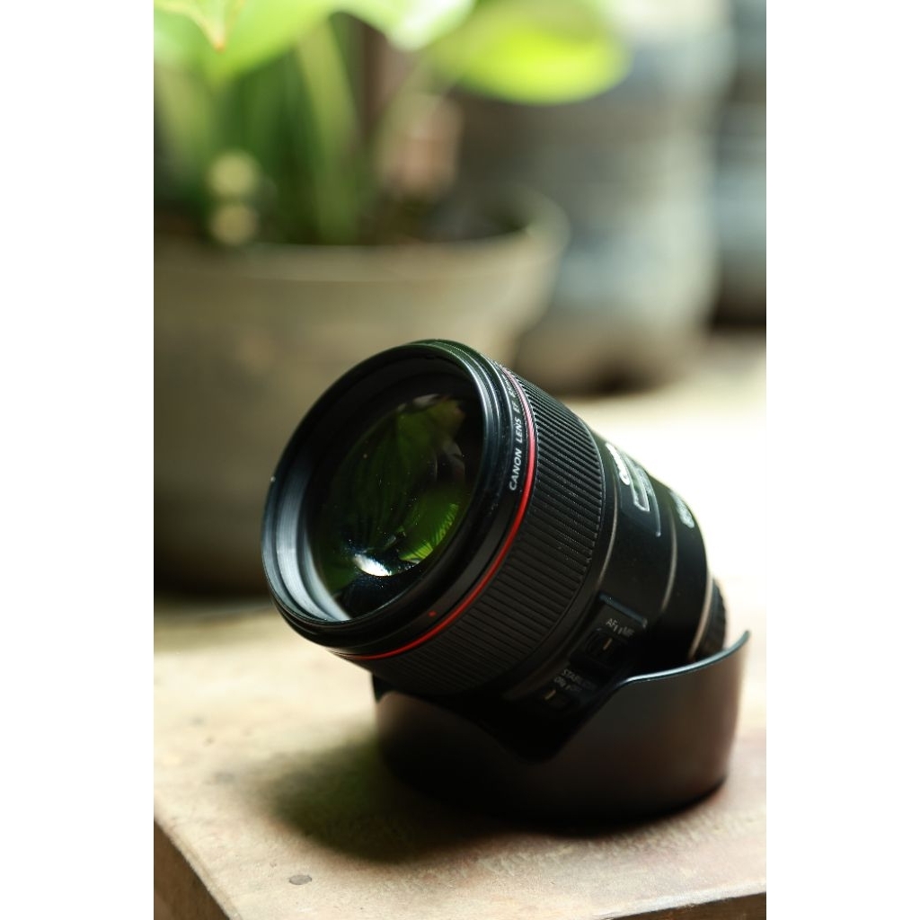Lensa Canon DSLR EF 85mm F1.4 L IS USM