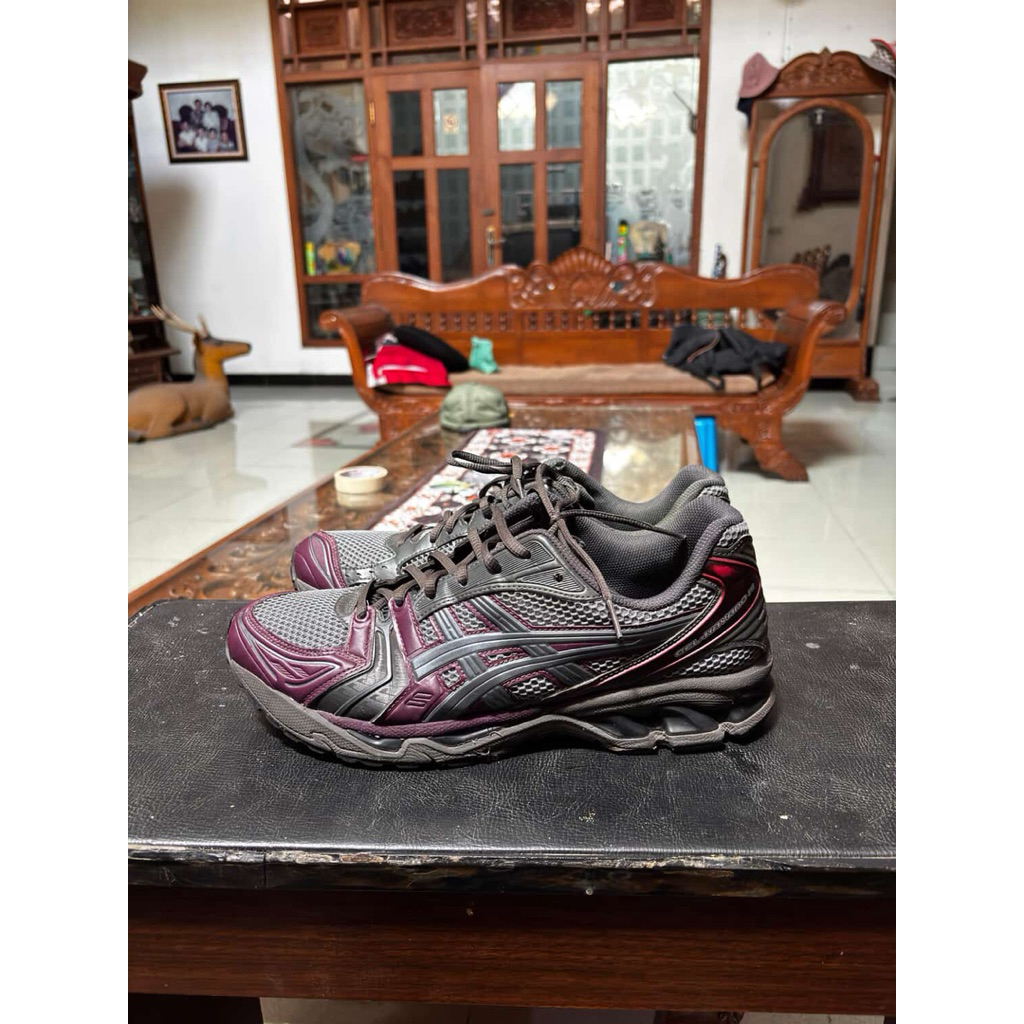 Asics Gel Kayano 14 x Atmos ( sz 46.5 )