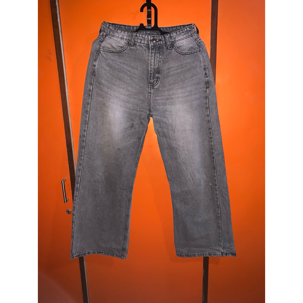 [Preloved] Loose Jeans