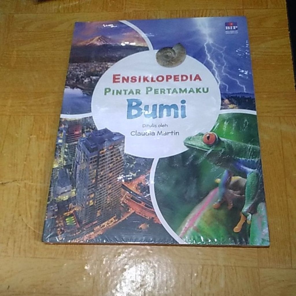 ENSIKLOPEDIA PINTAR PERTAMAKU BUMI