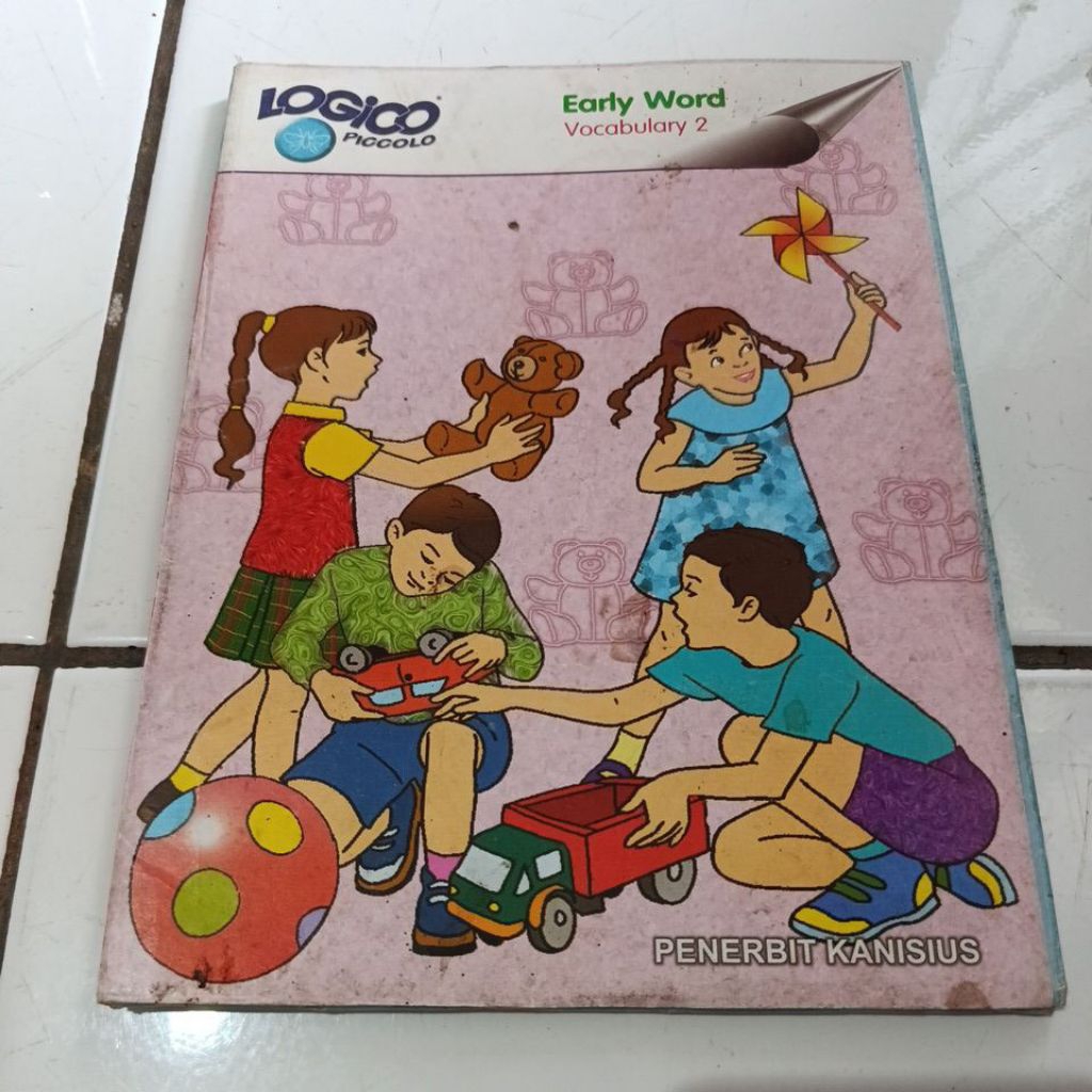 LOGICO PICCOLO EARLY WORLD VOCABULARY 2