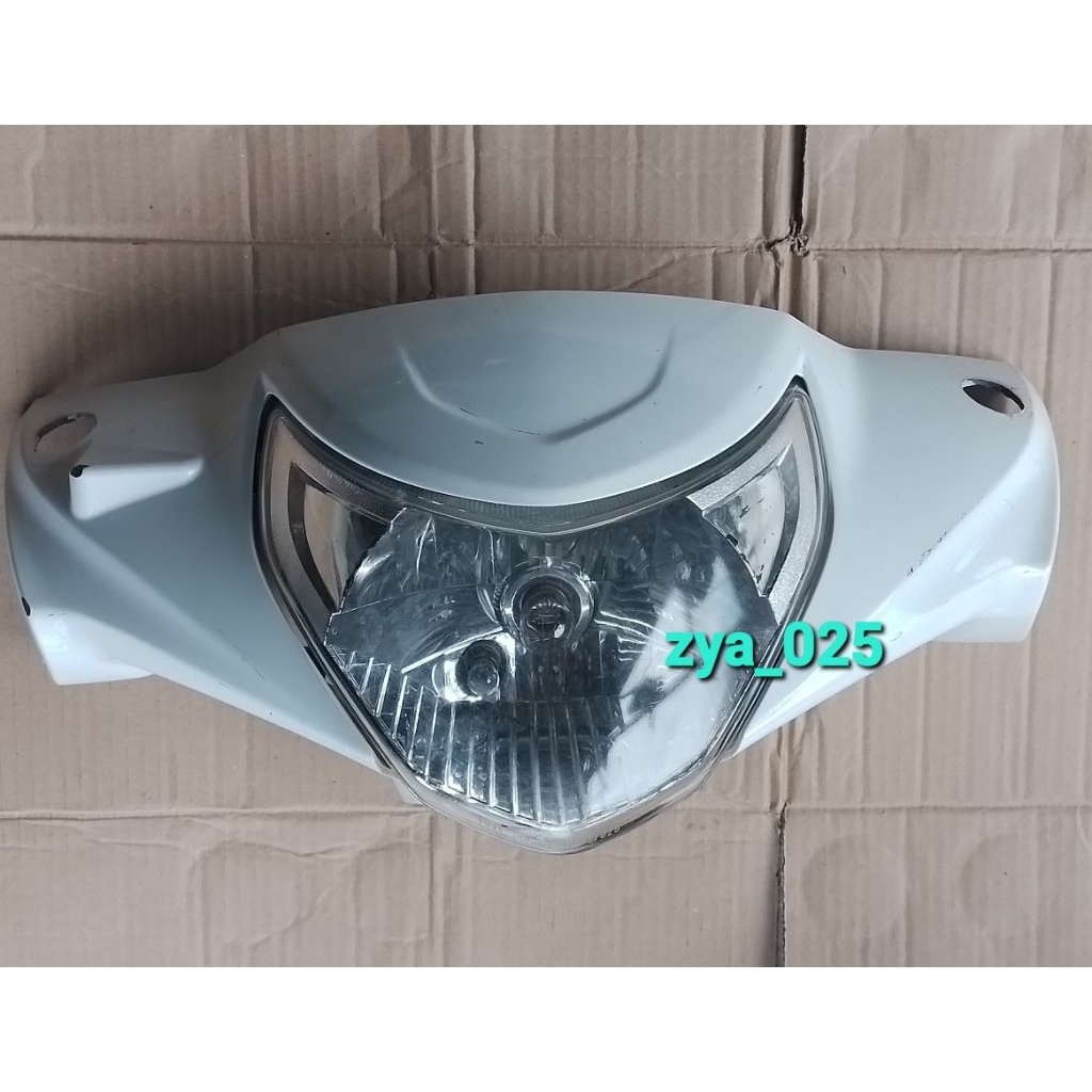 replektor lampu depan plus batok depan suzuki spin 125 seccond copotan original