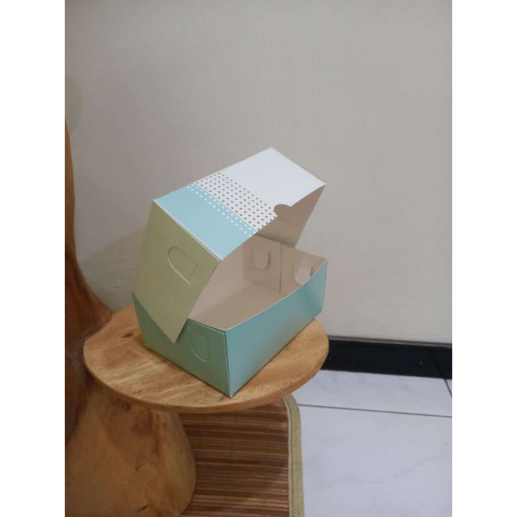 Custom Box Snack 16x12x7 cm Dus Snack Custom Merk Custom Kardus Kue Snack Bakery Pastry Custom Box K