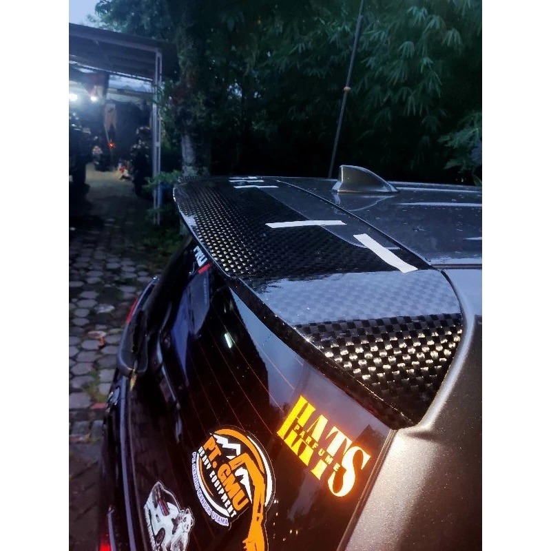 Spoiler Innova Spoiler innova Karbon spoiler venturer Karbon Kevlar 2016-2025