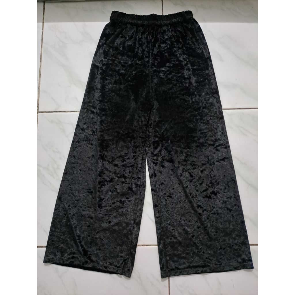 [PRELOVED] Celana Kulot Bludru 7/8