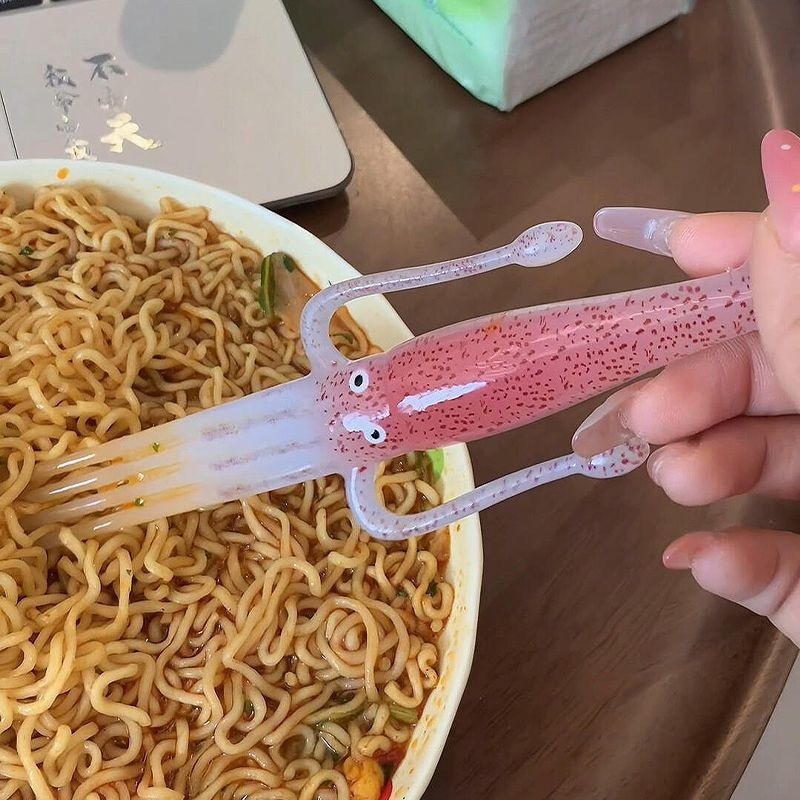 Garpu mie instan cumi/Garpu Mi Instan Jepang/Sendok Garpu/Garpu Kreatif Dan Lucu/Garpu Cumi/Peralata