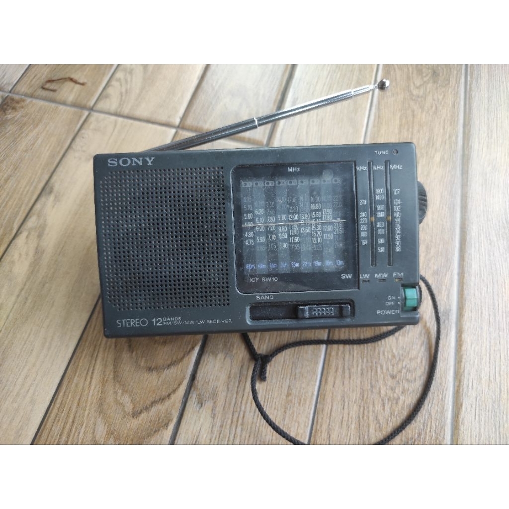 Radio portable SONY ICF-SW10