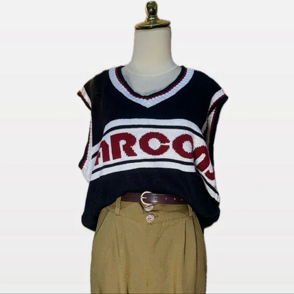 D - Land Korean Vest