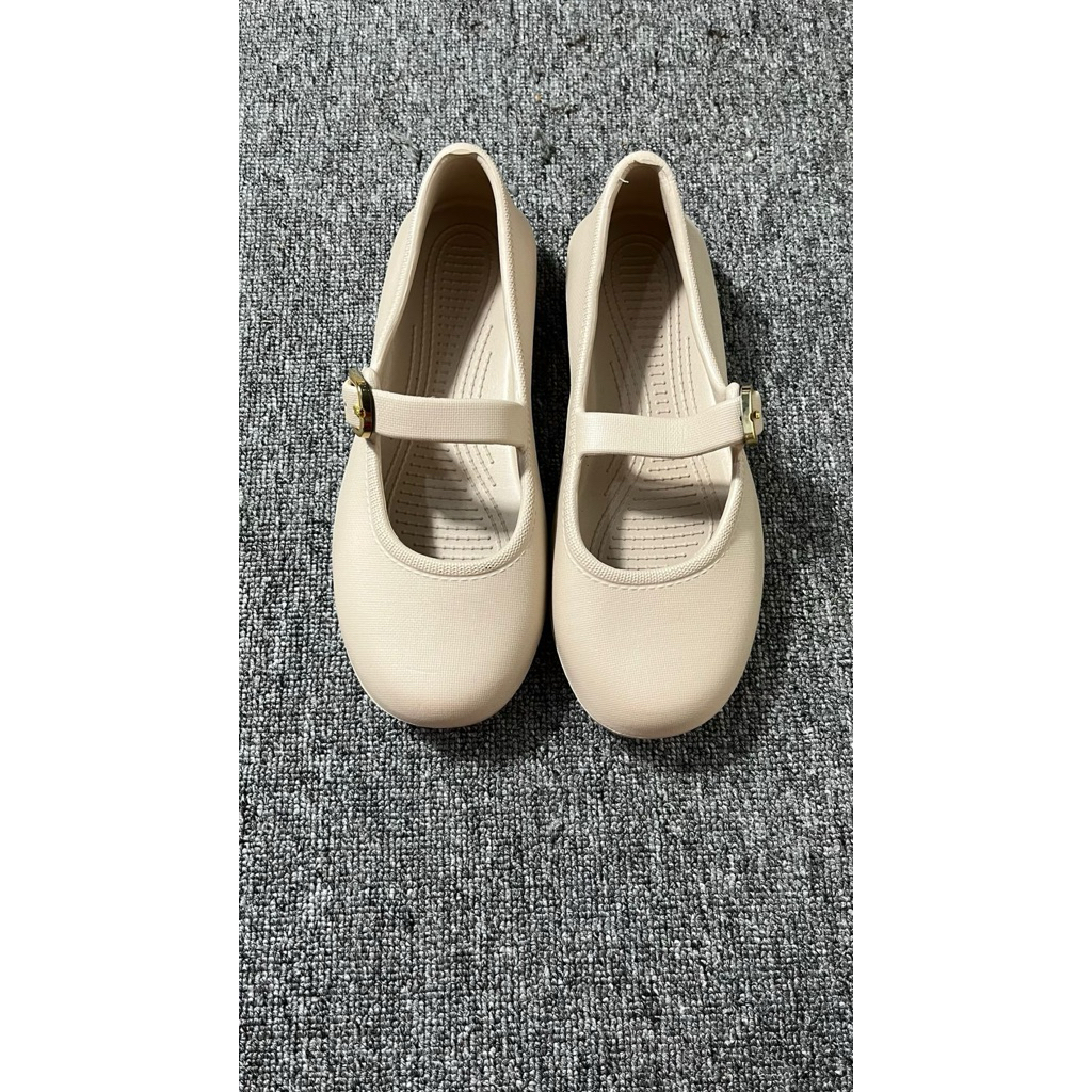 Sendal pansus wanita karet