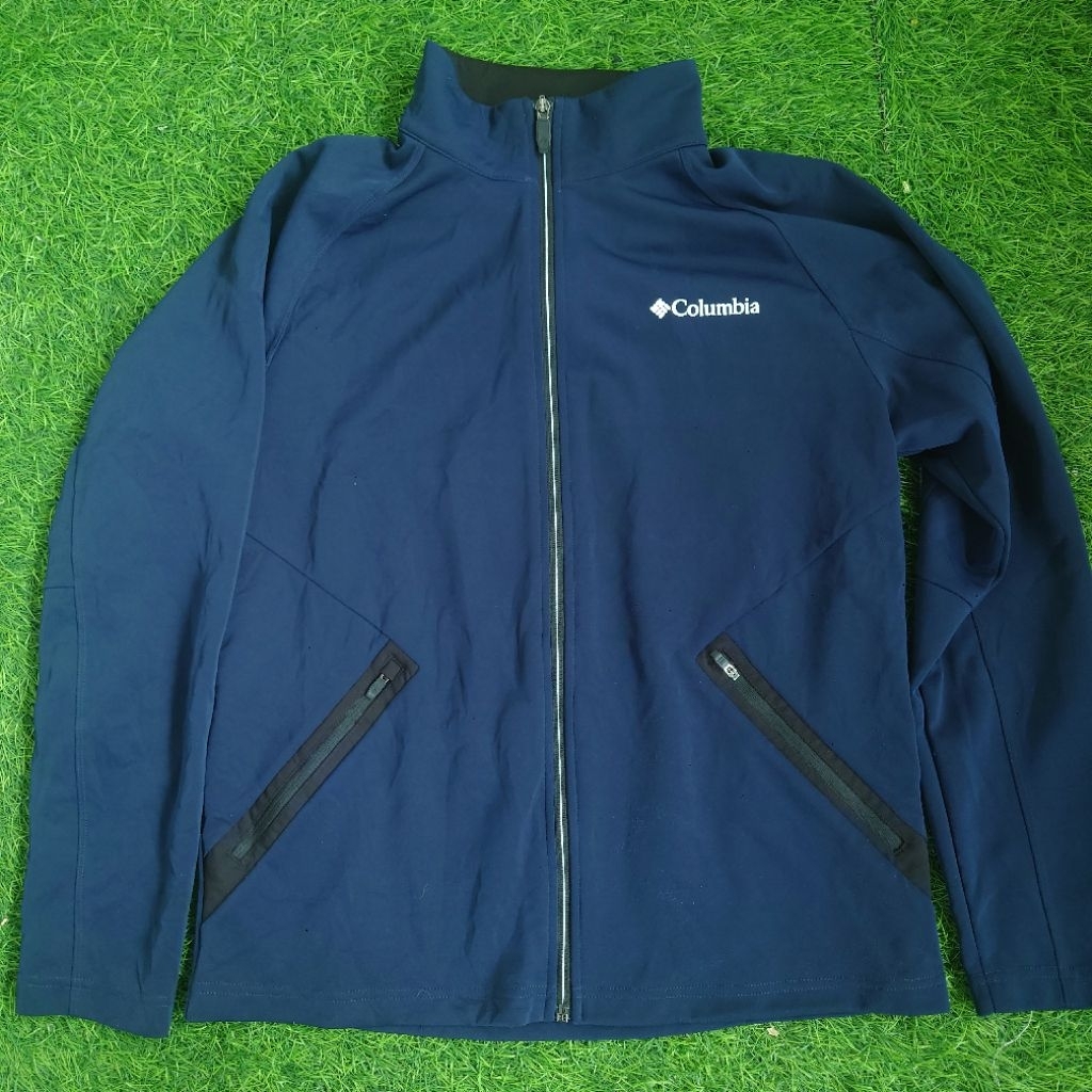 SOFTSHELL COLUMBIA MULUS LIKE NEW