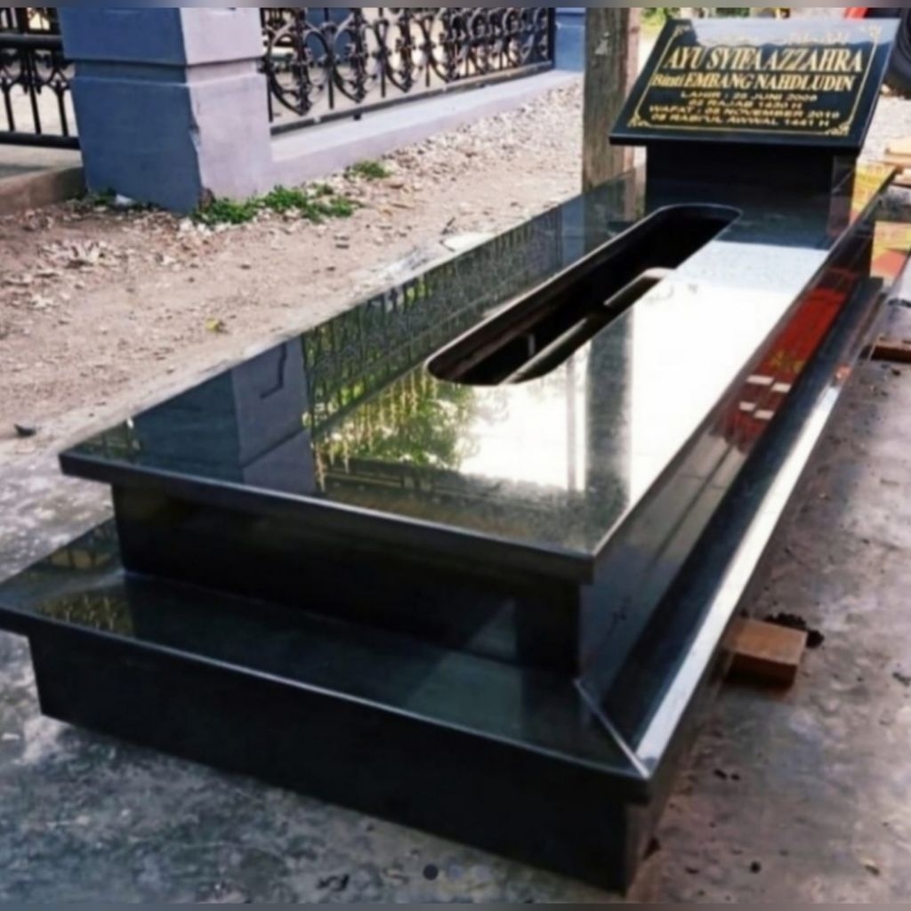 Kijing Makam Granit Hitam