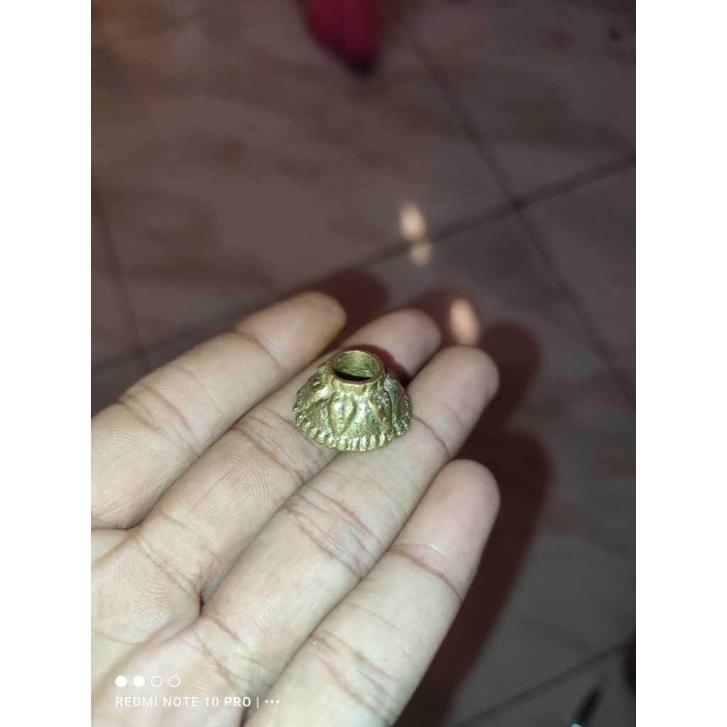 Mendak lawasan aksesoris keris