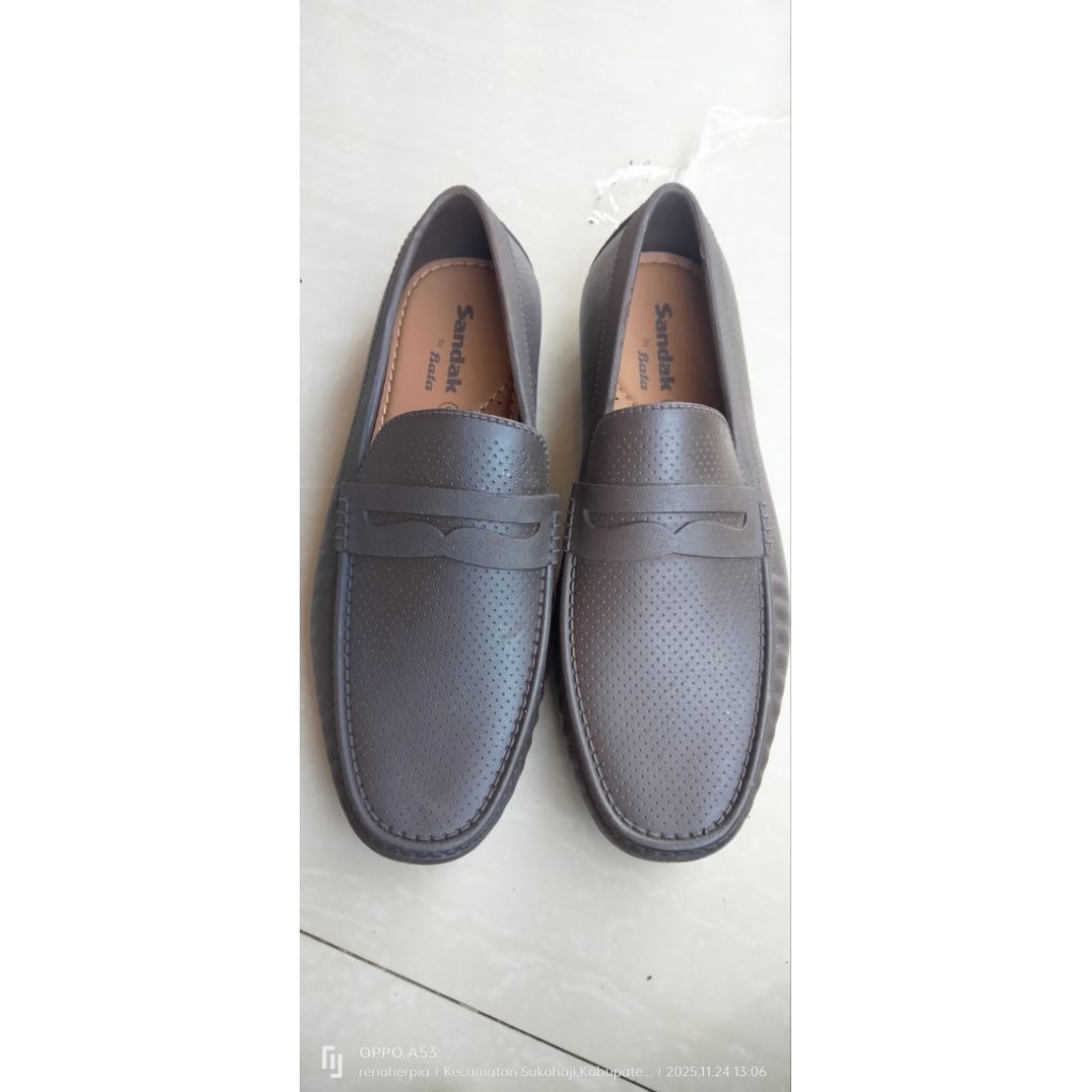 sepatu karet bata