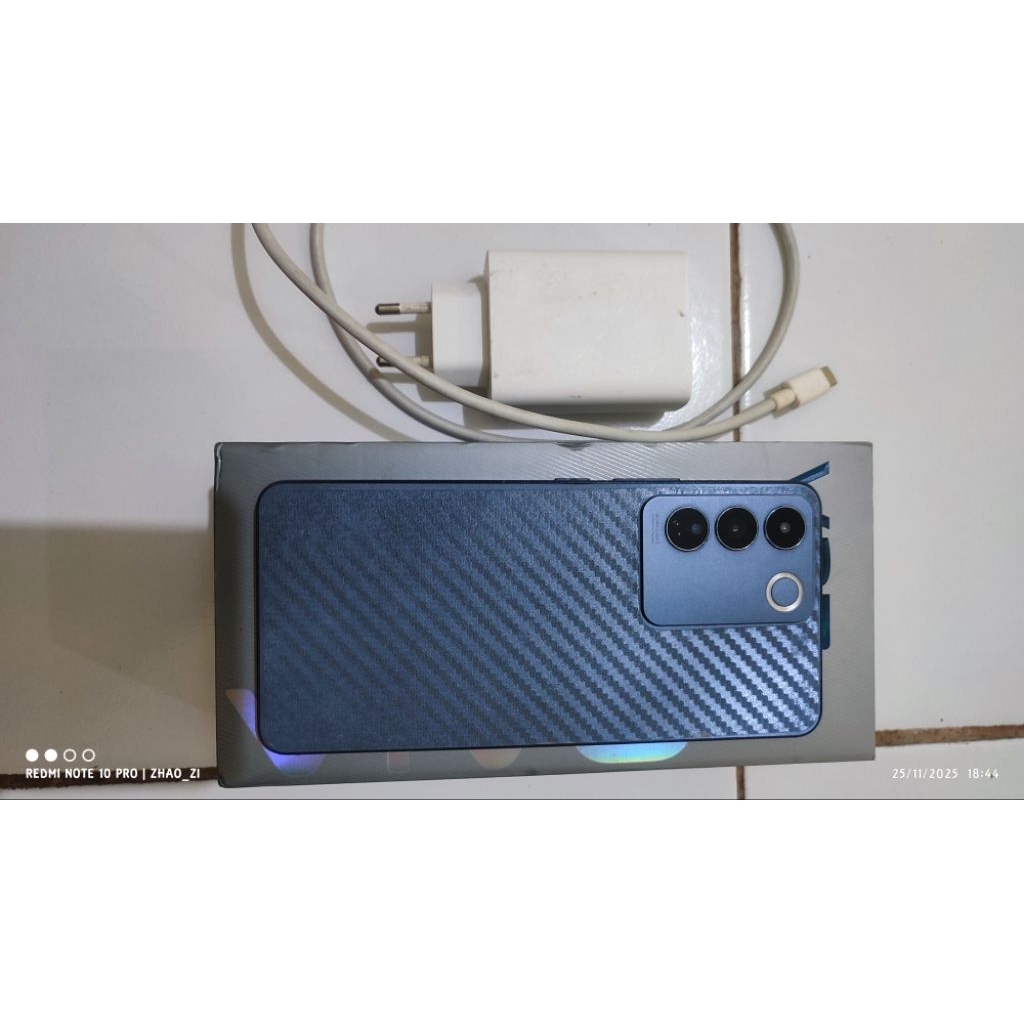 Vivo V27e 8/256 Second