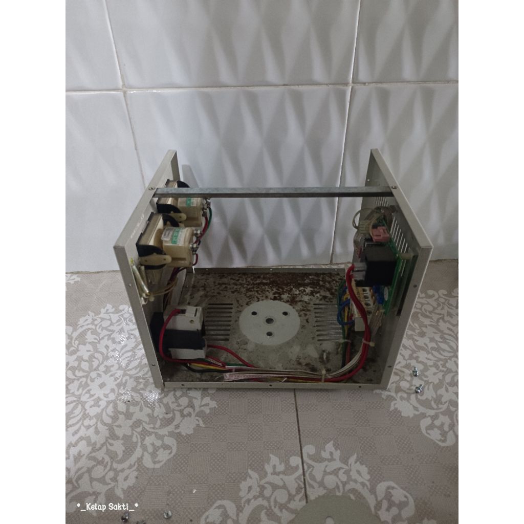 Casing/Box Stavolt 3000Va