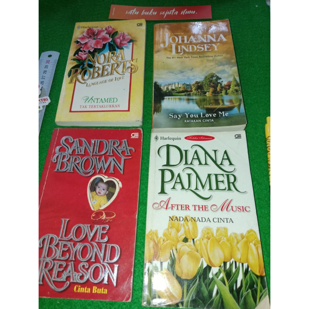 Paket Istimewa Empat 4 Buku Novel Romansa Dewasa.