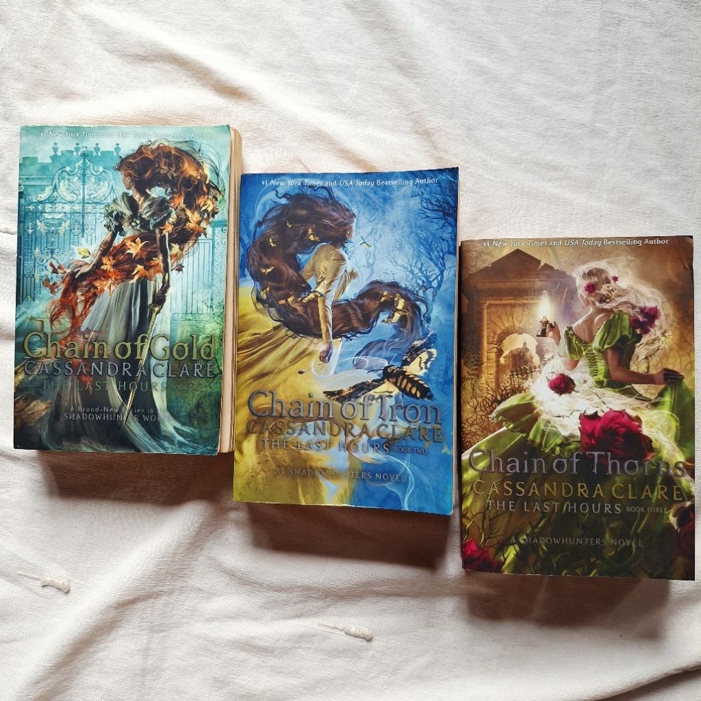 Buku Novel Import The Last Hours ( Chain of Gold, Chain of Iron, Chain of Thorns ) - Cassandra Clare