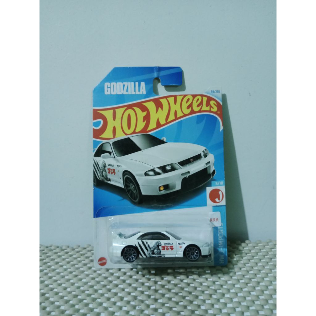 Hot Wheels Nissan R32, R32 Godzilla R35