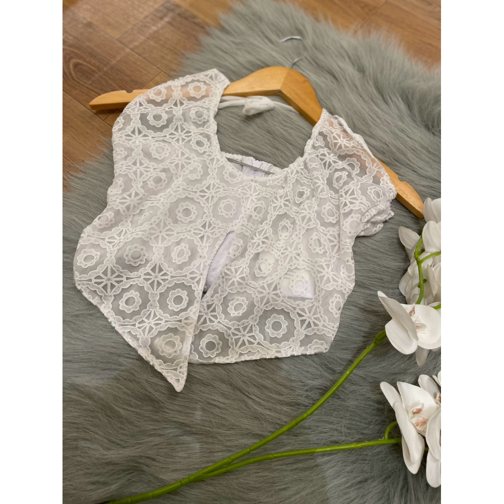 Bolero Crop Top Renda Putih Korea cover bikini | Outer Brokat Lace Eyelet Wanita Kekinian Kondangan
