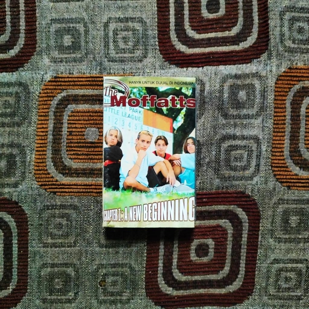 kaset pita THE MOFFATTS - CHAPTER 1 : A NEW BEGINNING