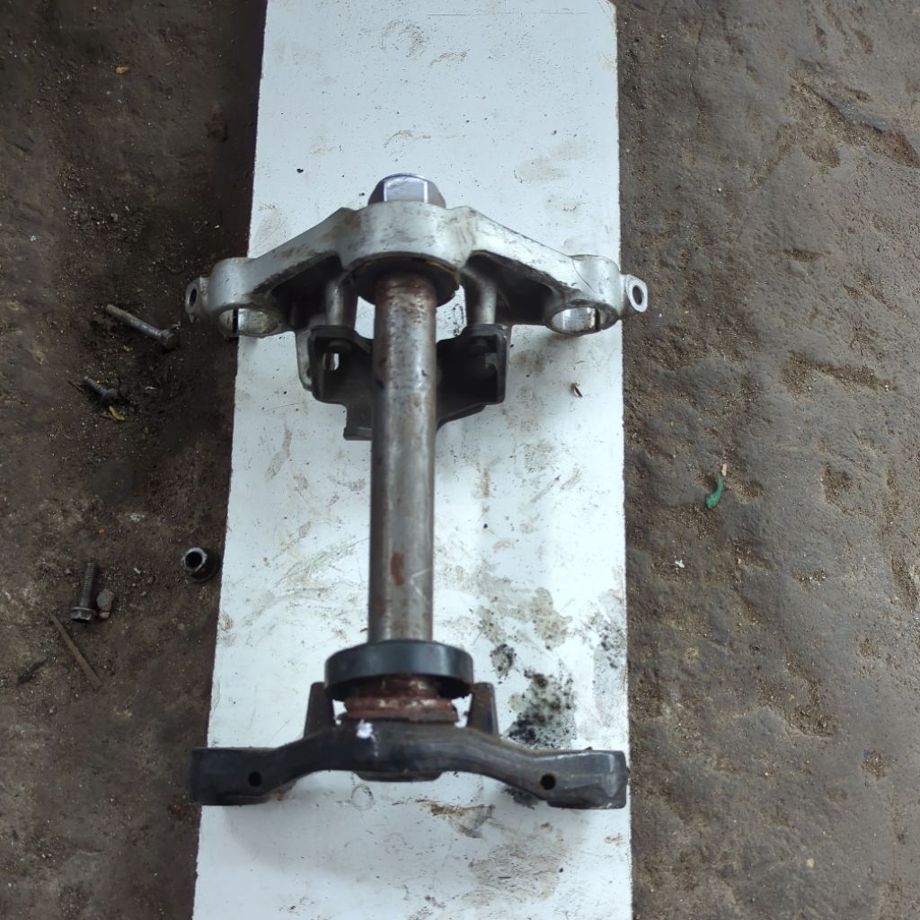 Segitiga atas bawah Sonic 150R