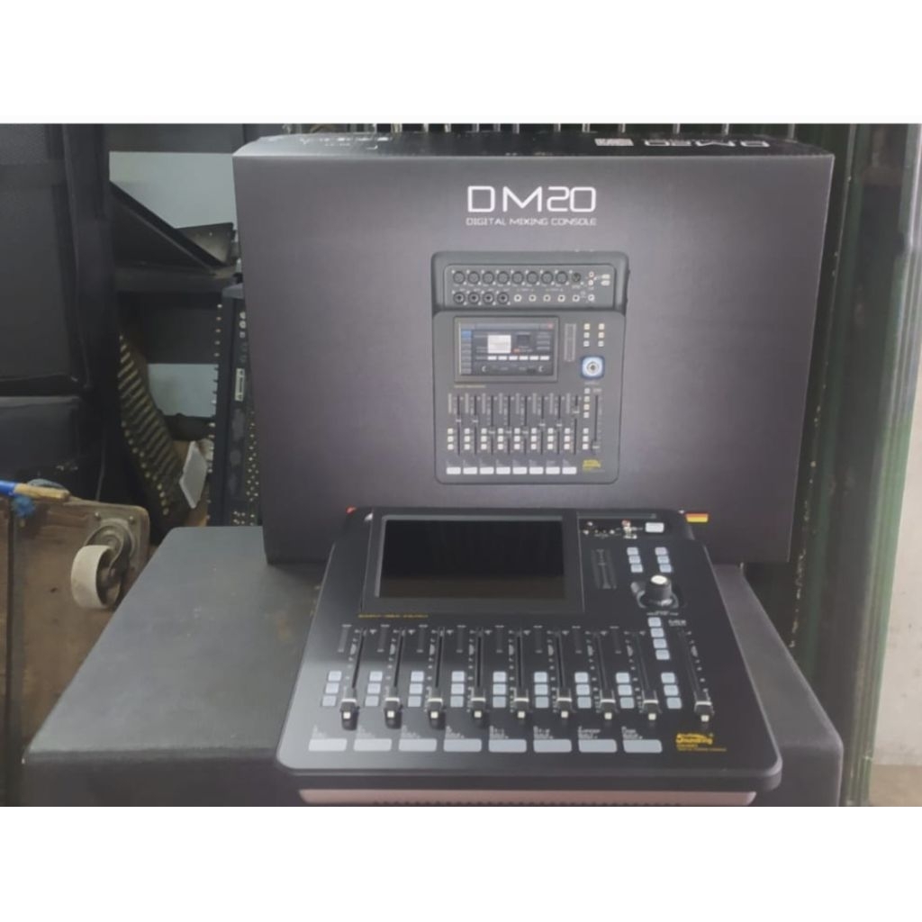Digimix SoundKing DM20 – Mixer Audio Digital Profesional