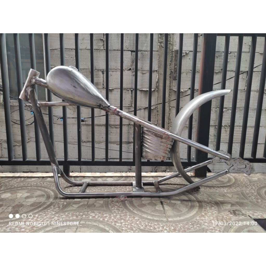 paket rangka/frame custom Chopper include tangki ,spakbor belakang dan bok kelistrikan