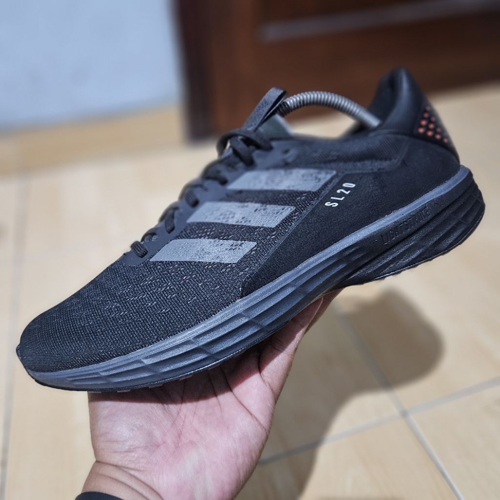 adidas SL 20 size 44 insole 28 fit 43