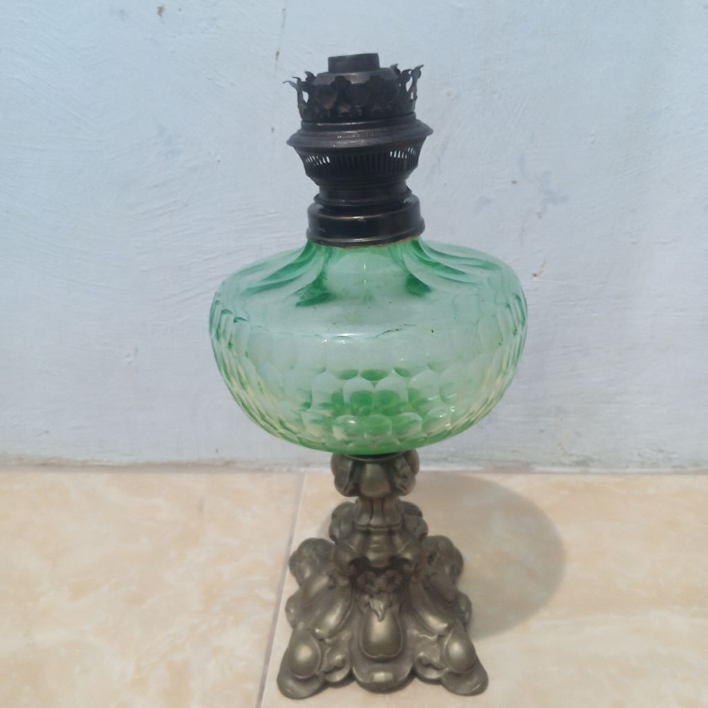 Pajangan lampu eropa antik kaca krsyal standing bahqn kuningan tanpa semprong