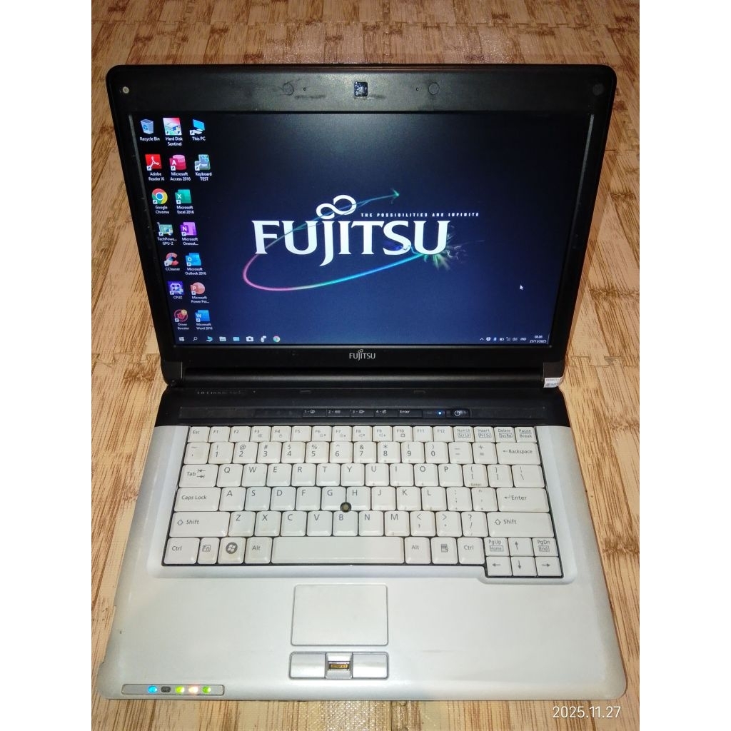 Laptop Fujitsu Lifebook S710 Core i5 gen 1, HDD 160GB, Ram 8GB