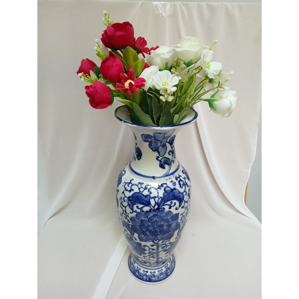 hiasan vase bunga meja bulat model teratai