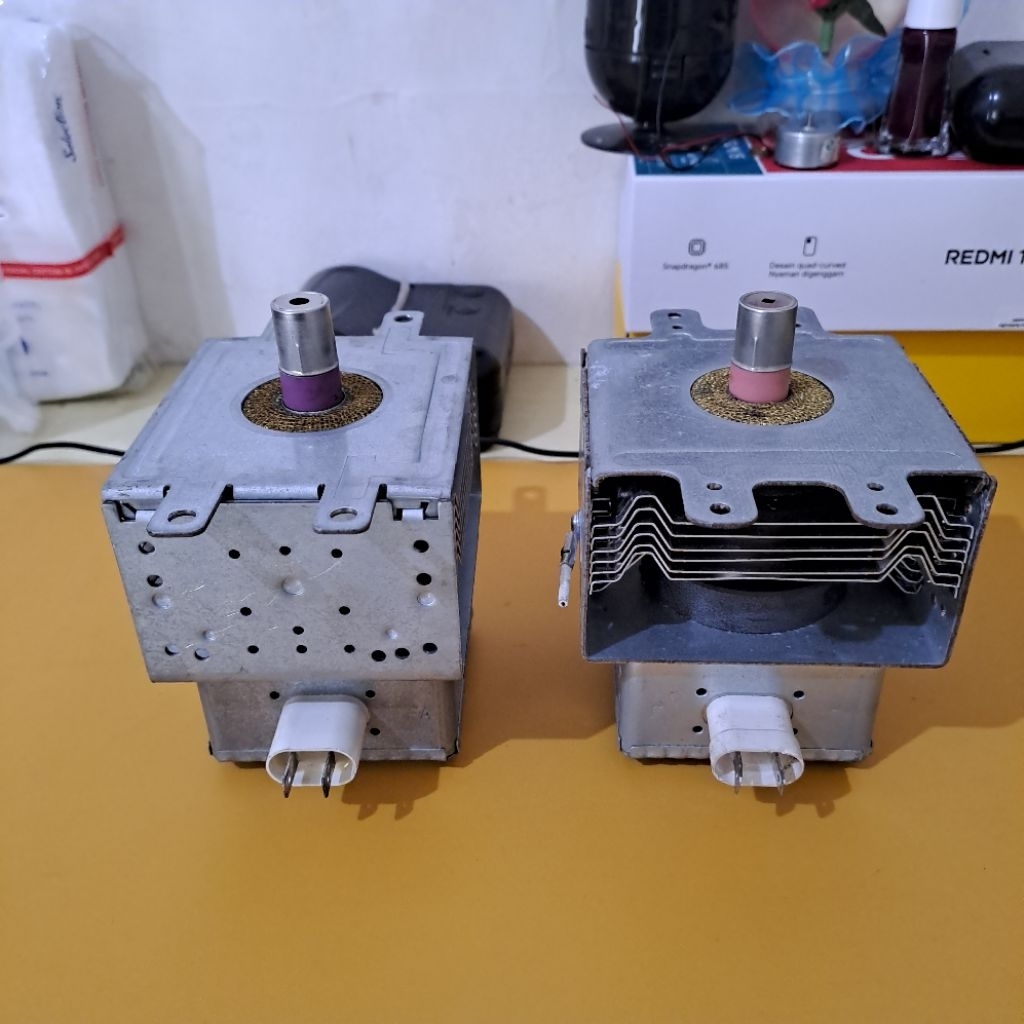 MAGNETRON MICROWAVE OVEN MAGNETRON PANASONIC 2M210-M1 / 2M261-M32 HIGH VOLTAGE