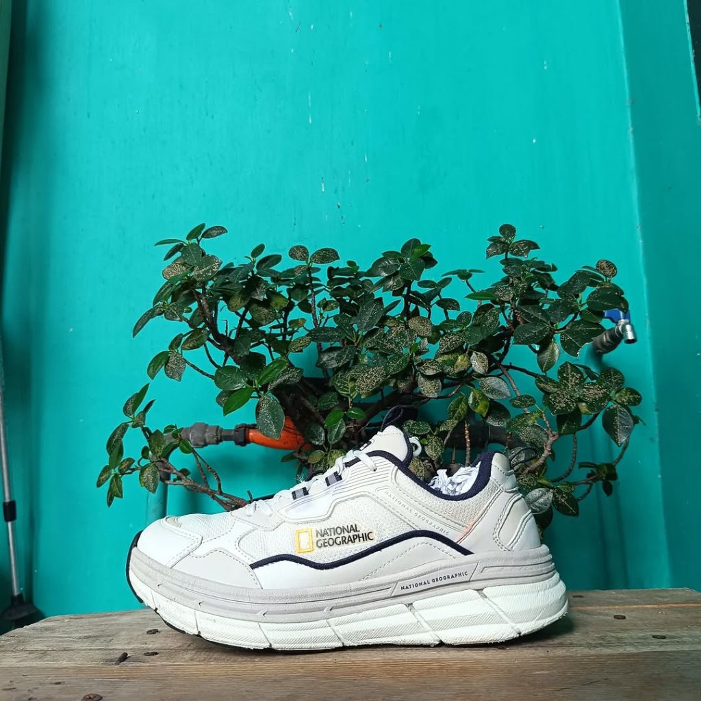 sepatu treking trailrunning outdoor natgeo size 42 fit 42,5