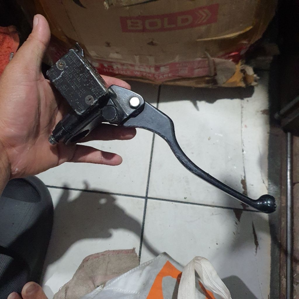 Master Rem + Kaliper Belakang CBR250RR Non Abs