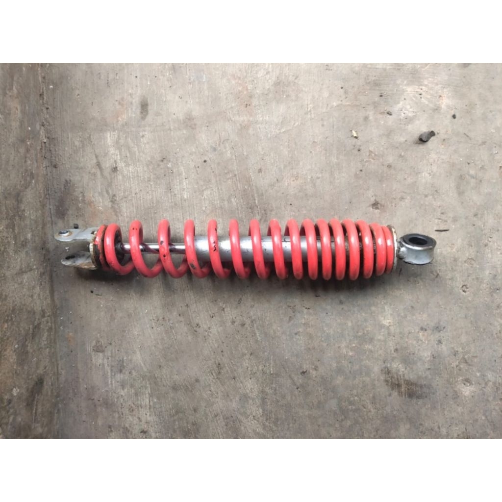 shock breaker belakang Xeon karbu