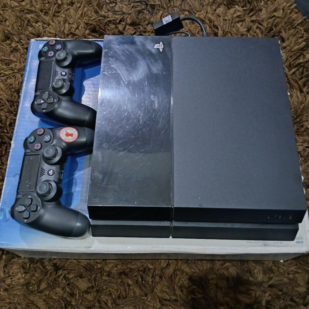 PS4 FAT HEN 11.00 500GB SERI 10 [262] PRELOVED / SECOND