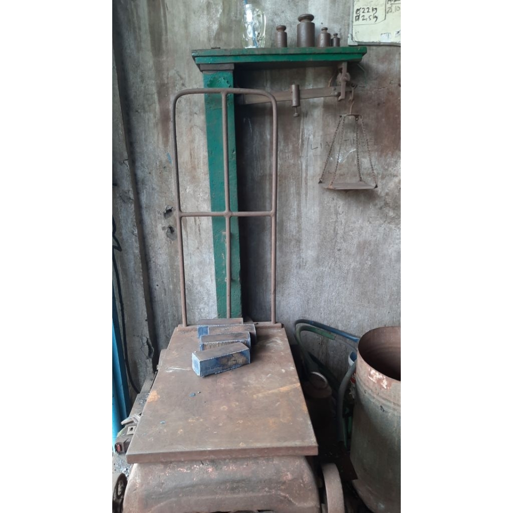 Besi plat kotak tebal 50mm 50mm x 200mm 1pcs