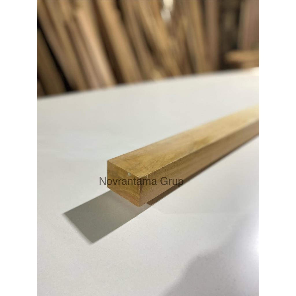 Kaso Mahoni 4x6x200cm / Kayu Mahoni 4x6cm Panjang 200cm / Kayu Mahoni Panjang 2meter