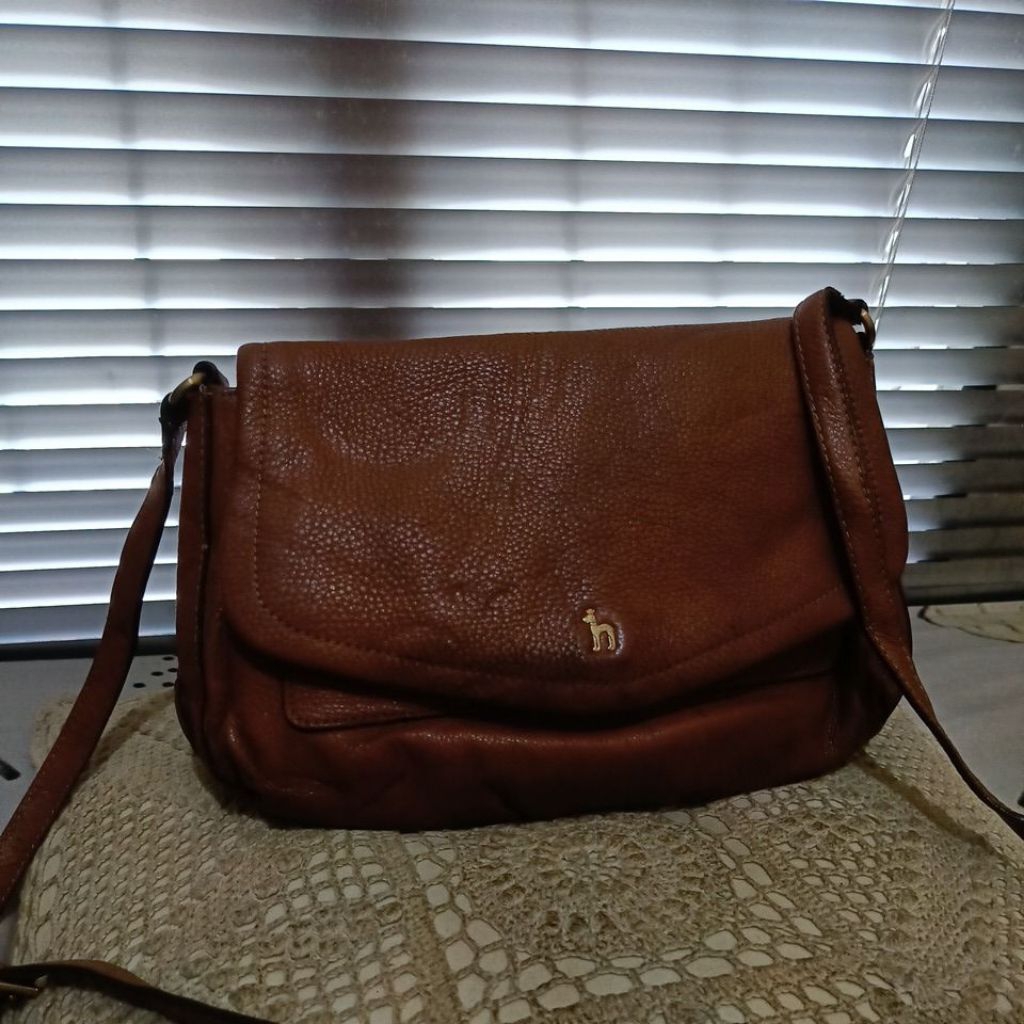 Tas selempang kulas hazzys