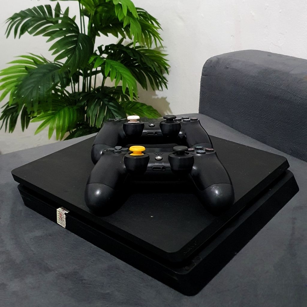 PS 4 SLIM ORIGINAL SECOND