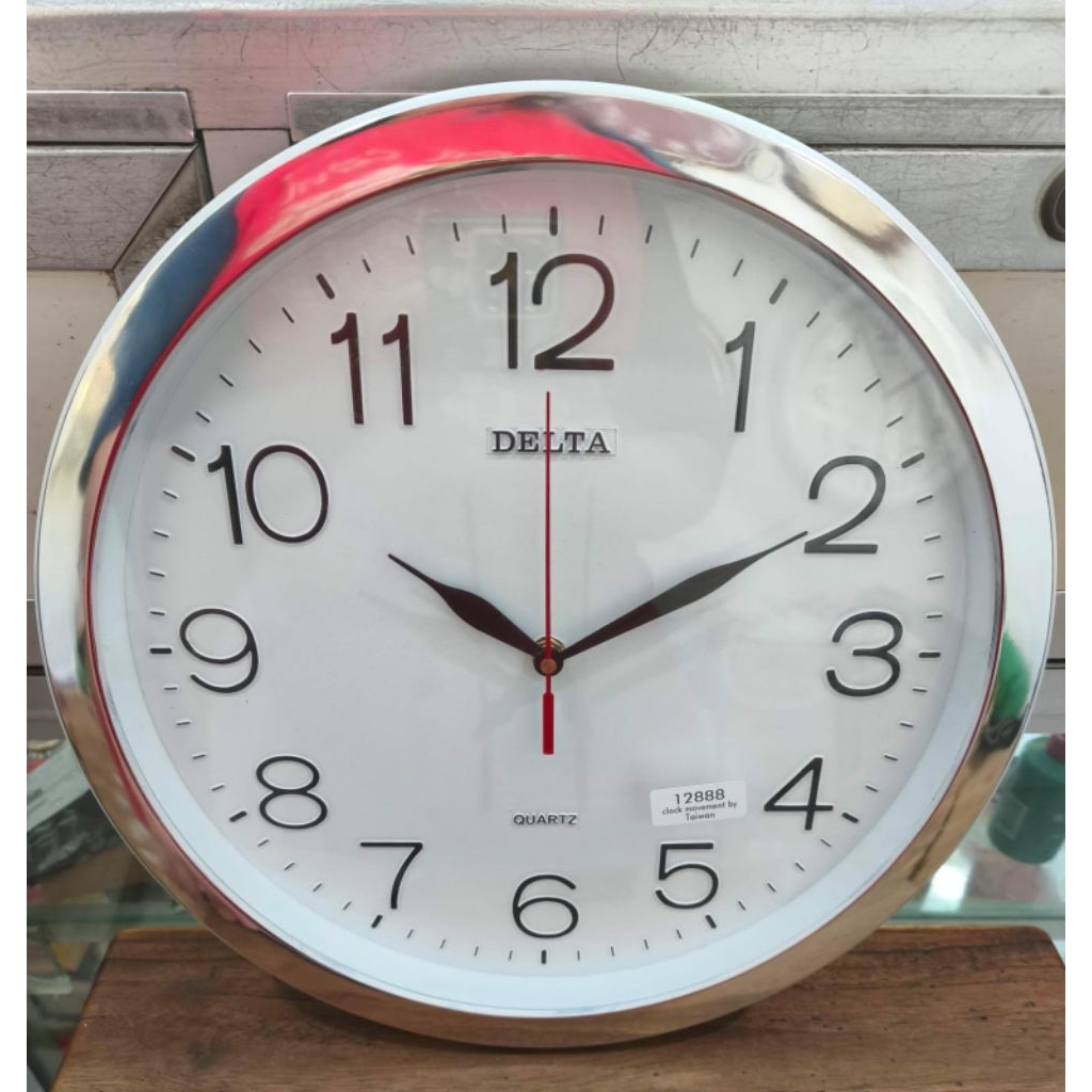 Jam dinding delta / jam dinding krom / jam dinding silver / jam dinding awet / jam dinding makassar