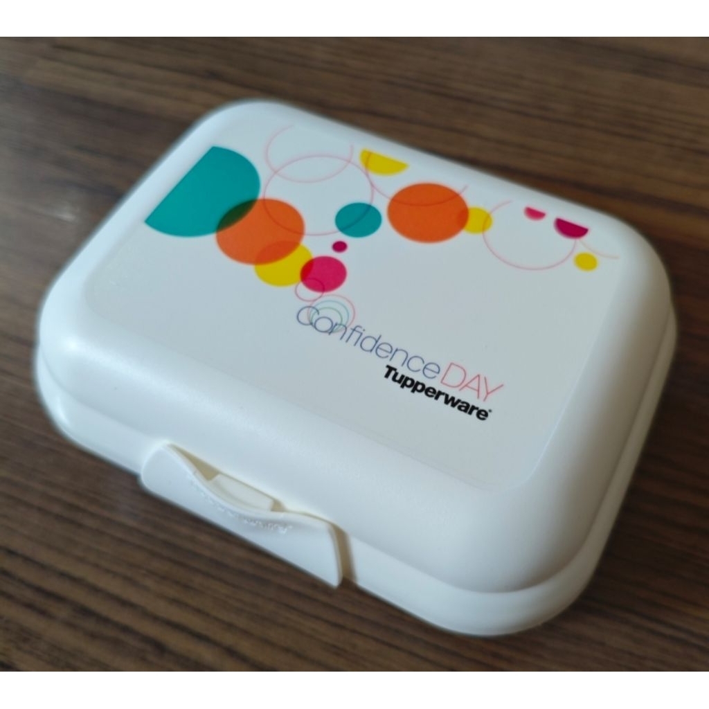 oyster tupperware mini