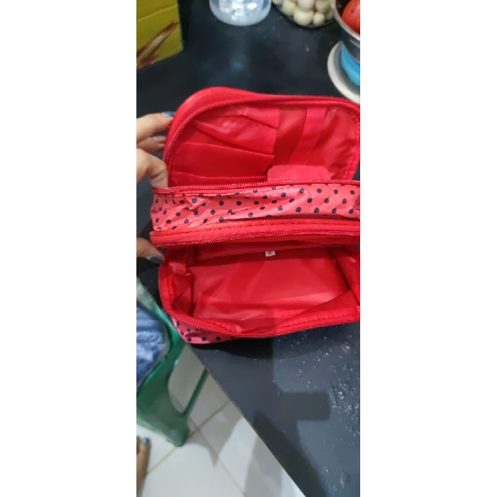 Tas Kosmetik Merah Polkadot Wanita
