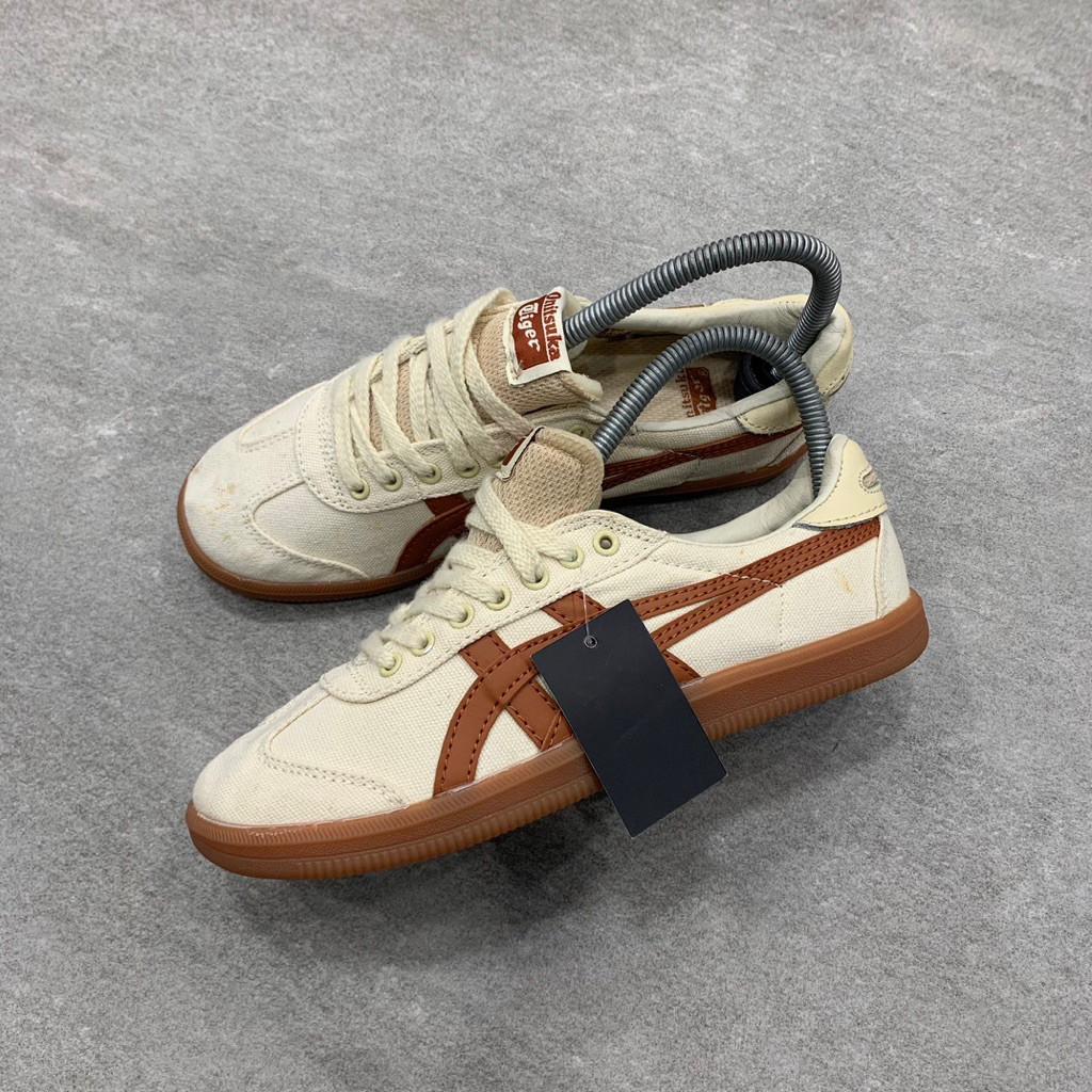 Onitsuka Tiger Tokuten