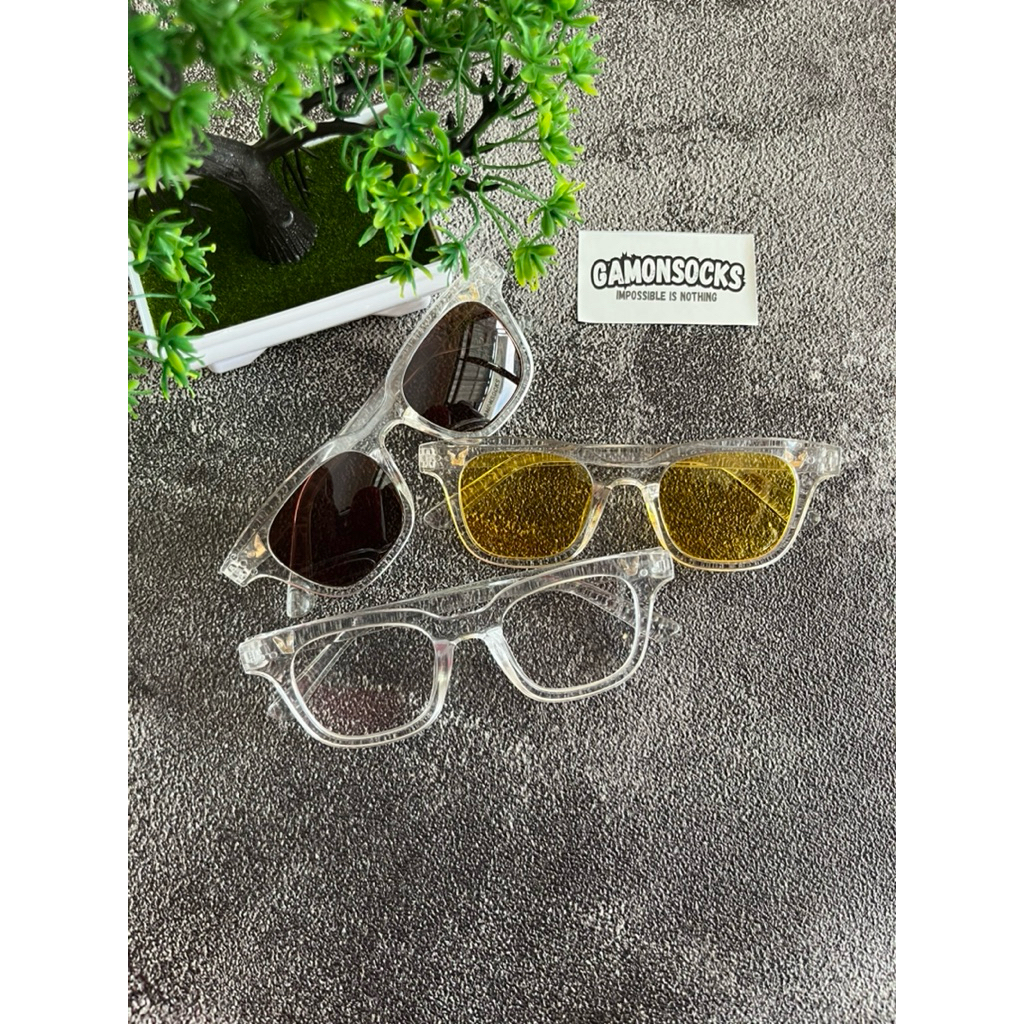 kacamata frame bening