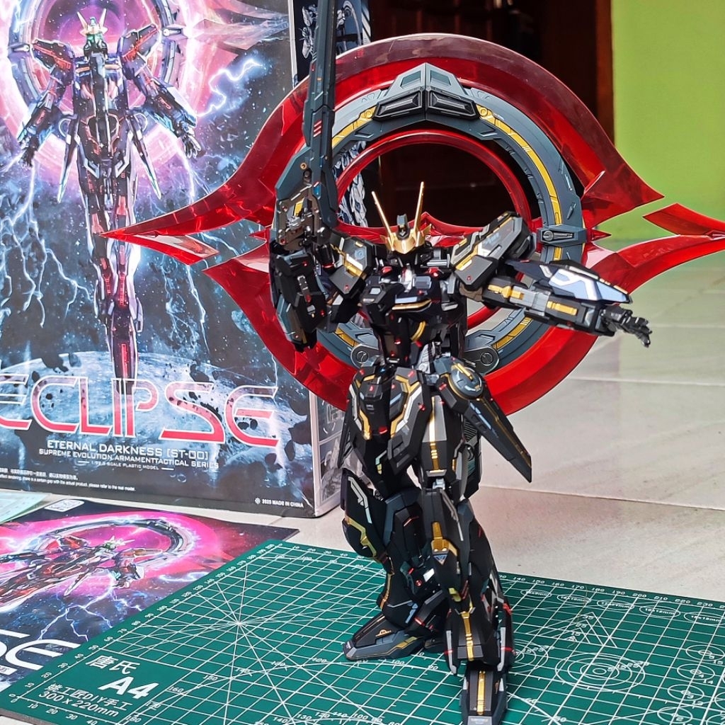 SUPER EVOLUTION ECLIPSE STAR ETERNAL DARKNESS MODEL KIT 1/100 MG COATING VER RAKIT RAPI NO MINUS SUD